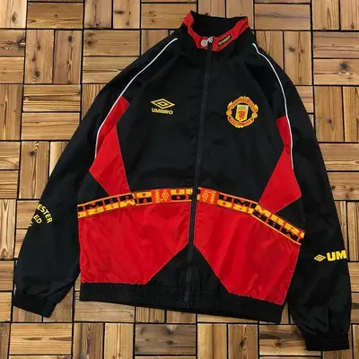 ￥~195 FOOTBALL JACKET 06273262