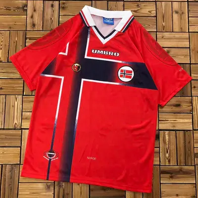 ￥~112 FOOTBALL T-SHIRT 06272962