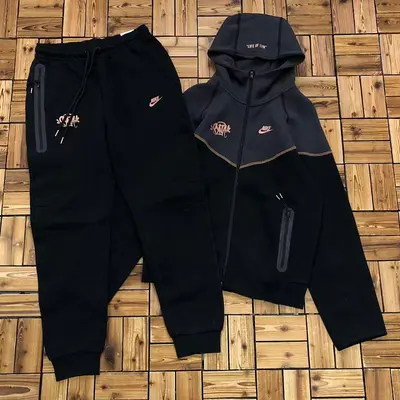TOP¥~288 TROUSERS¥~258 N⭐K⭐ SY⭐N WO⭐LD HOODIE TROUSERS 07081265