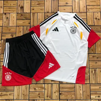 ￥~98 FOOTBALL T-SHIRT SHORTS 07160551