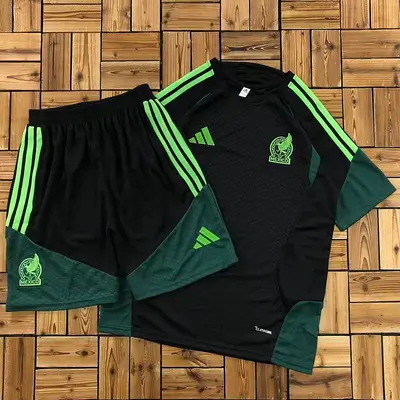 ￥~98 FOOTBALL T-SHIRT SHORTS 07160351