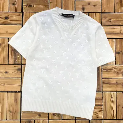 ￥~175 L⭐V⭐ SWEATER T-SHIRT 07221463