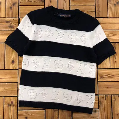 ￥~175 L⭐V⭐ SWEATER T-SHIRT 07221263