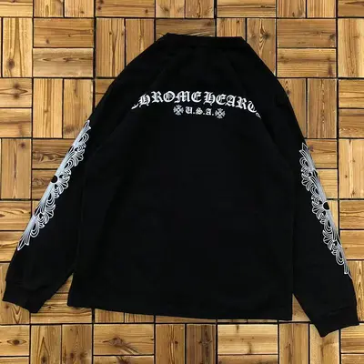 ¥~118 CHROM⭐ HE⭐RTS LONG SLEEVED 08062561