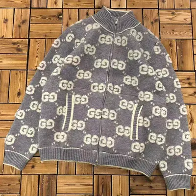￥~265 GU⭐CI SWEATER 08250361