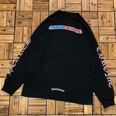 ￥~112 CHROM⭐ HE⭐RTS LONG SLEEVED 08261266